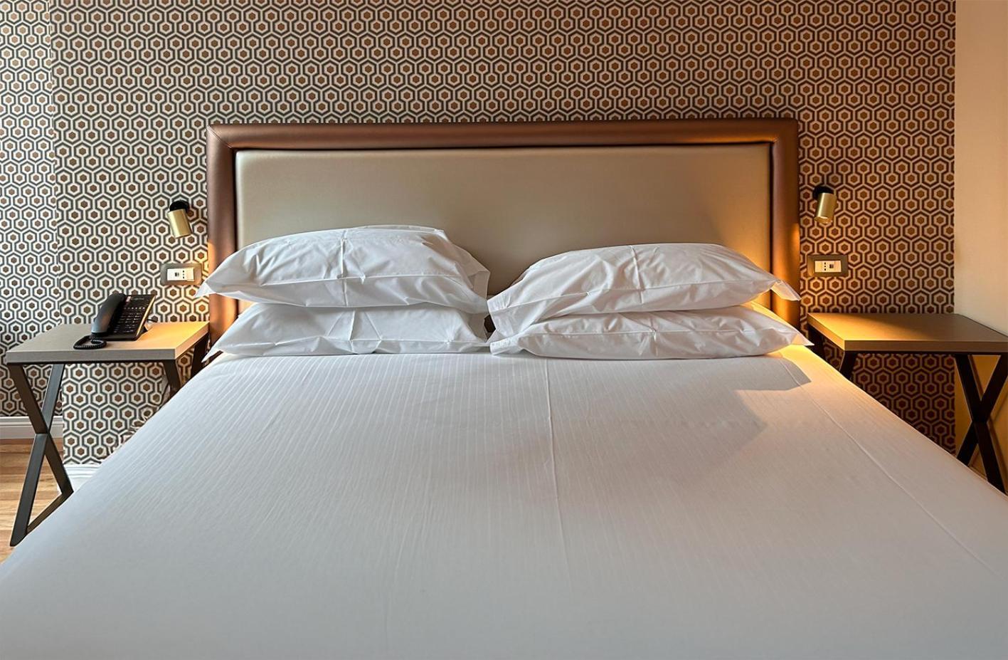 Caruso Place Boutique & Wellness Suites Neapel Exteriör bild