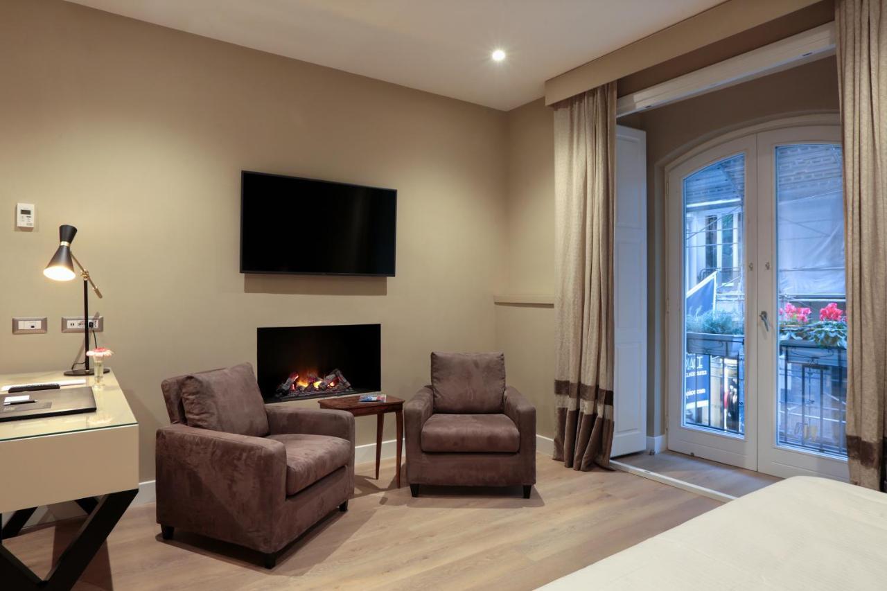 Caruso Place Boutique & Wellness Suites Neapel Exteriör bild